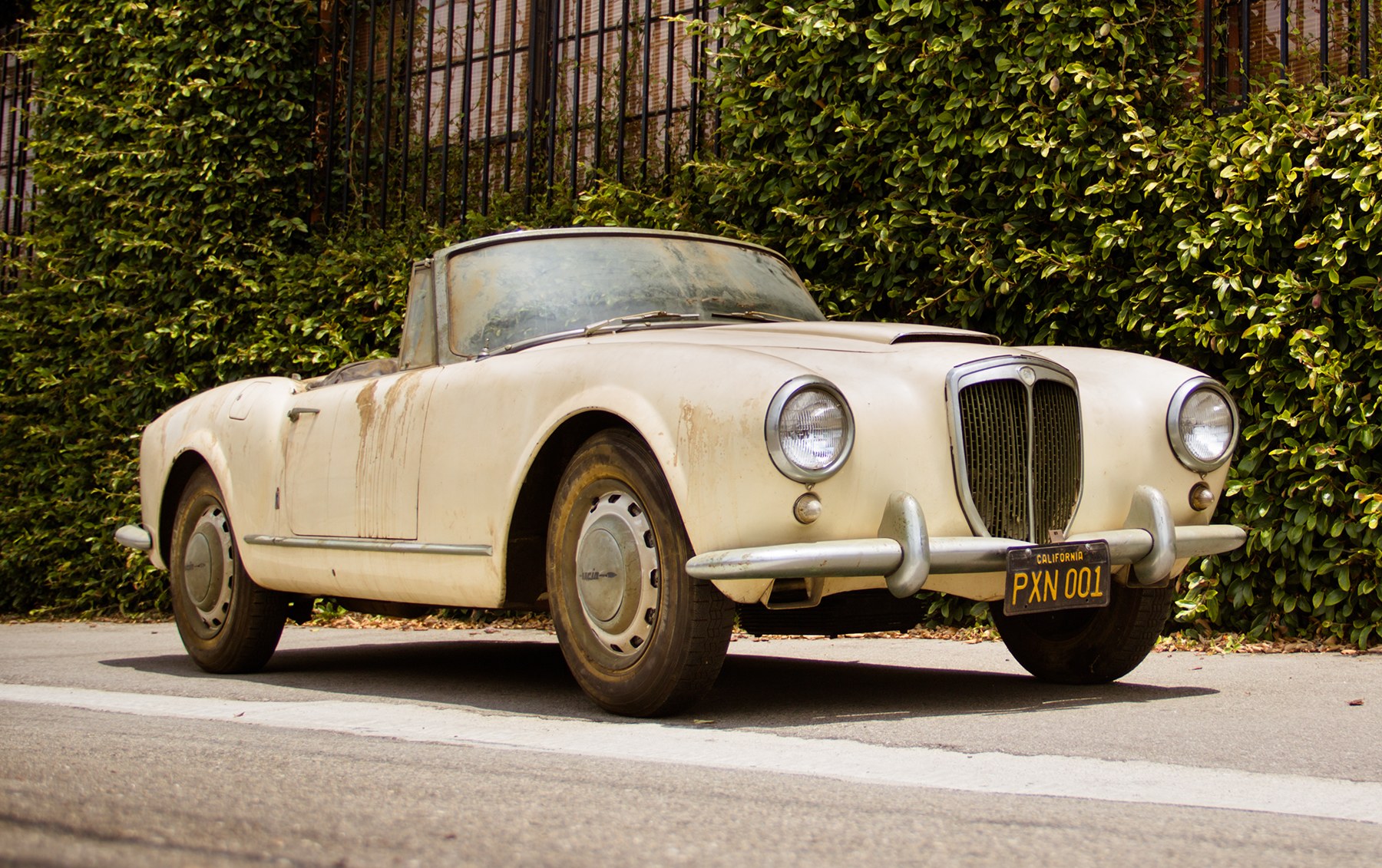 【数量限定】旧モデル在庫処分セールを開催します！ Convertible B24S Aurelia Lancia 1956 | Company & Gooding 邦楽